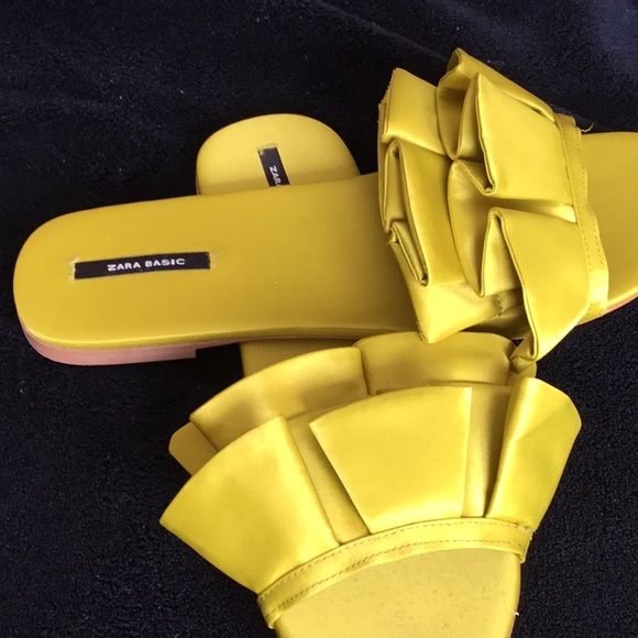 Zara Basic slide - Picture 4 of 4